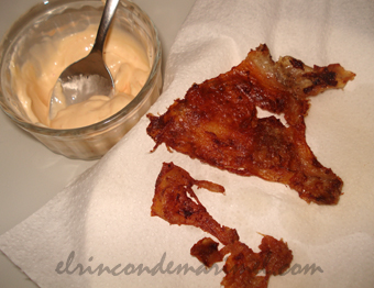 piel crujiente de pollo