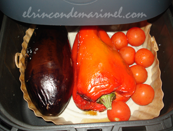 pimiento y berenjena asados en freidora de aire