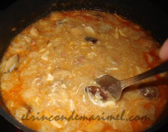 sopa castellana con setas