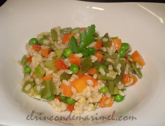arroz integral con verduras "al dente"